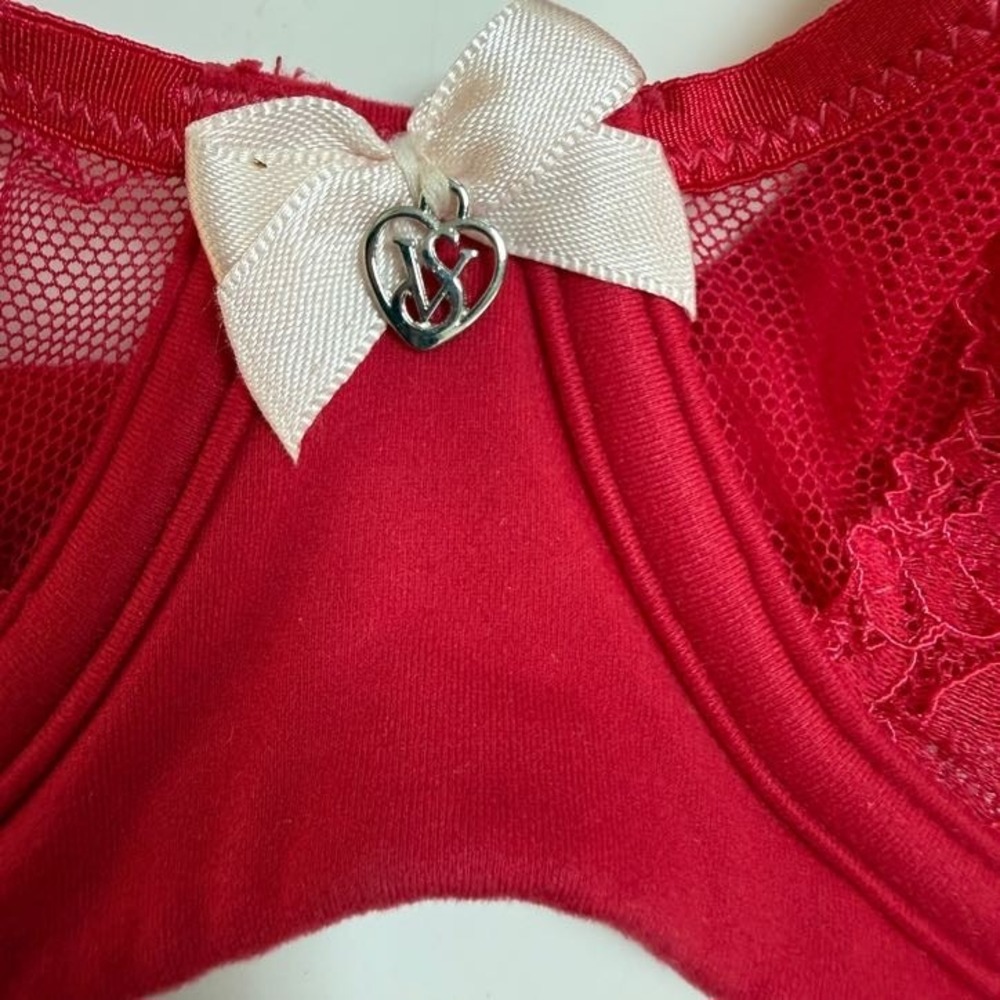 Victoria's Secret Unlined Demi Bra Red Womens 36B Lace New! - Picture 2 of 6